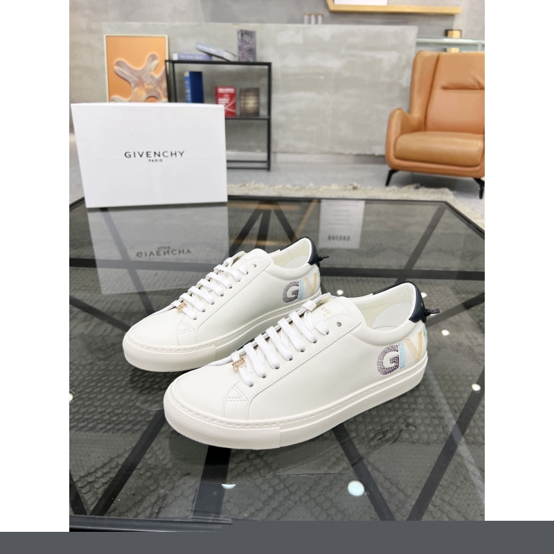 Givenchy Sneakers